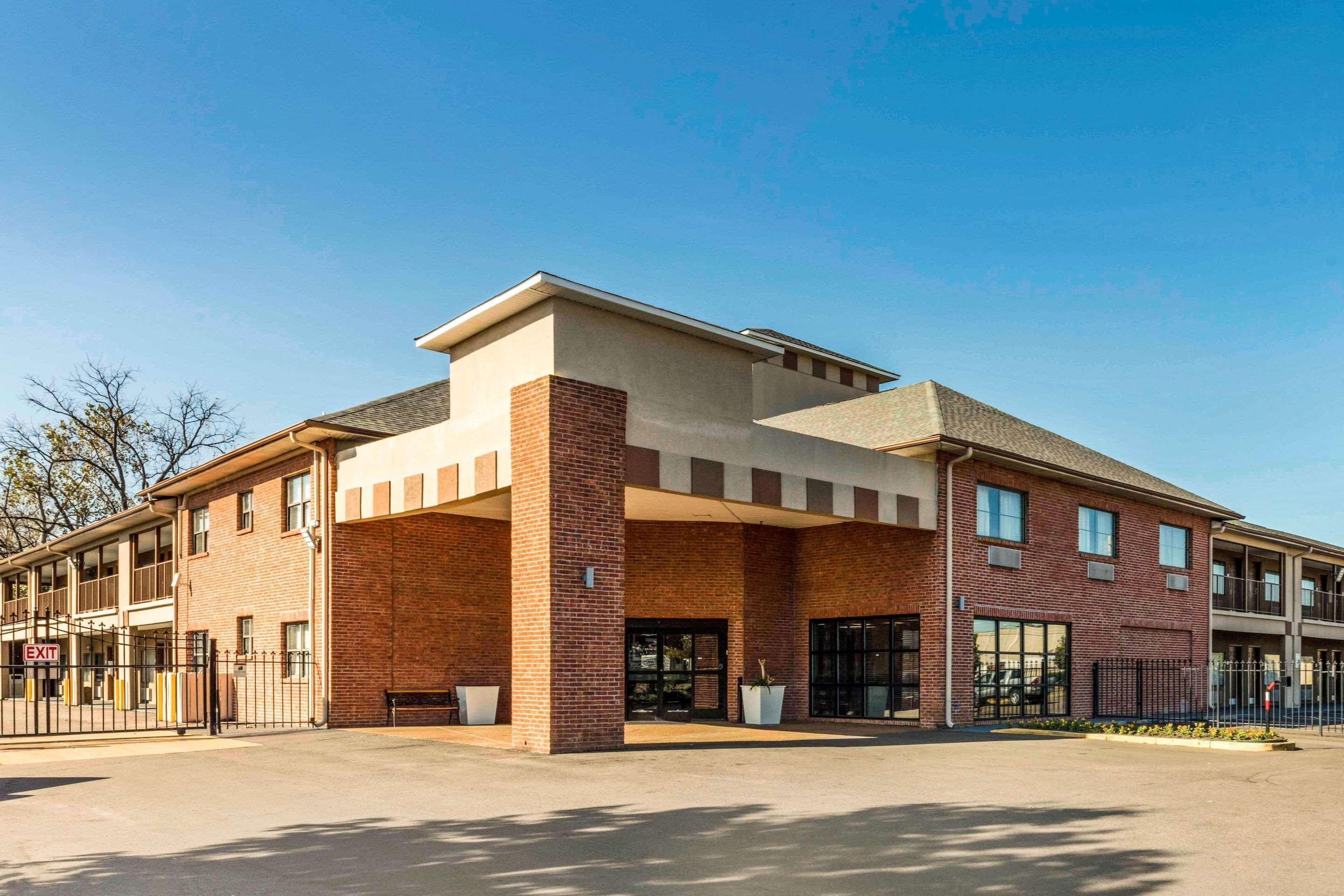 Quality Inn Airport I-240 멤피스 외부 사진