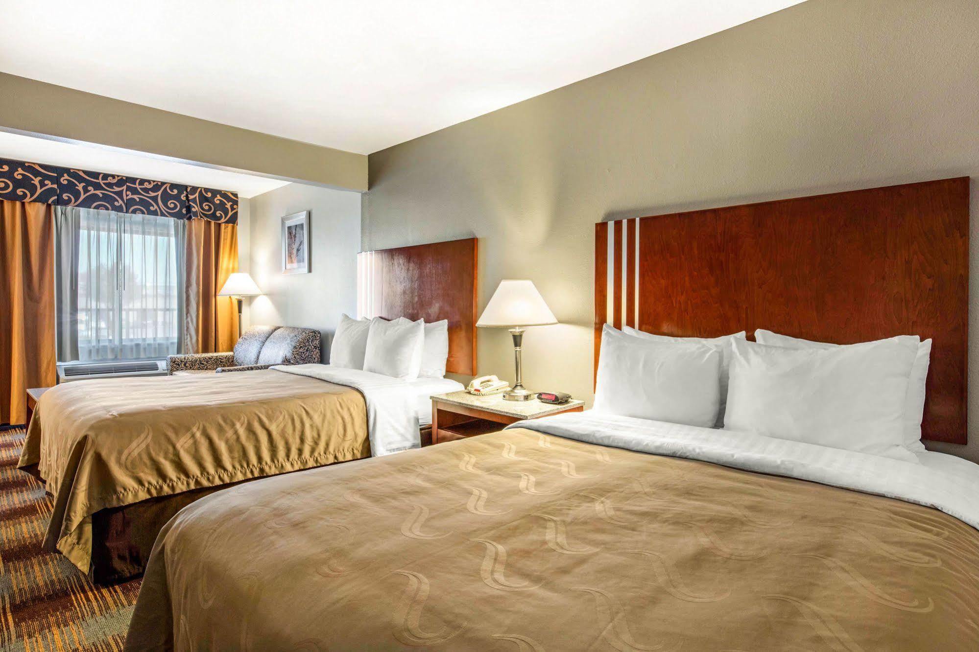 Quality Inn Airport I-240 멤피스 외부 사진