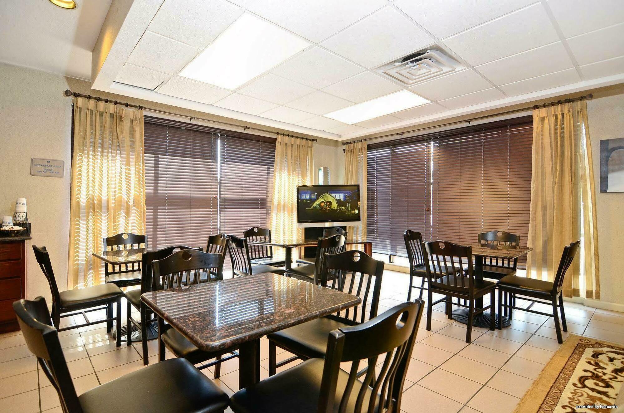 Quality Inn Airport I-240 멤피스 외부 사진