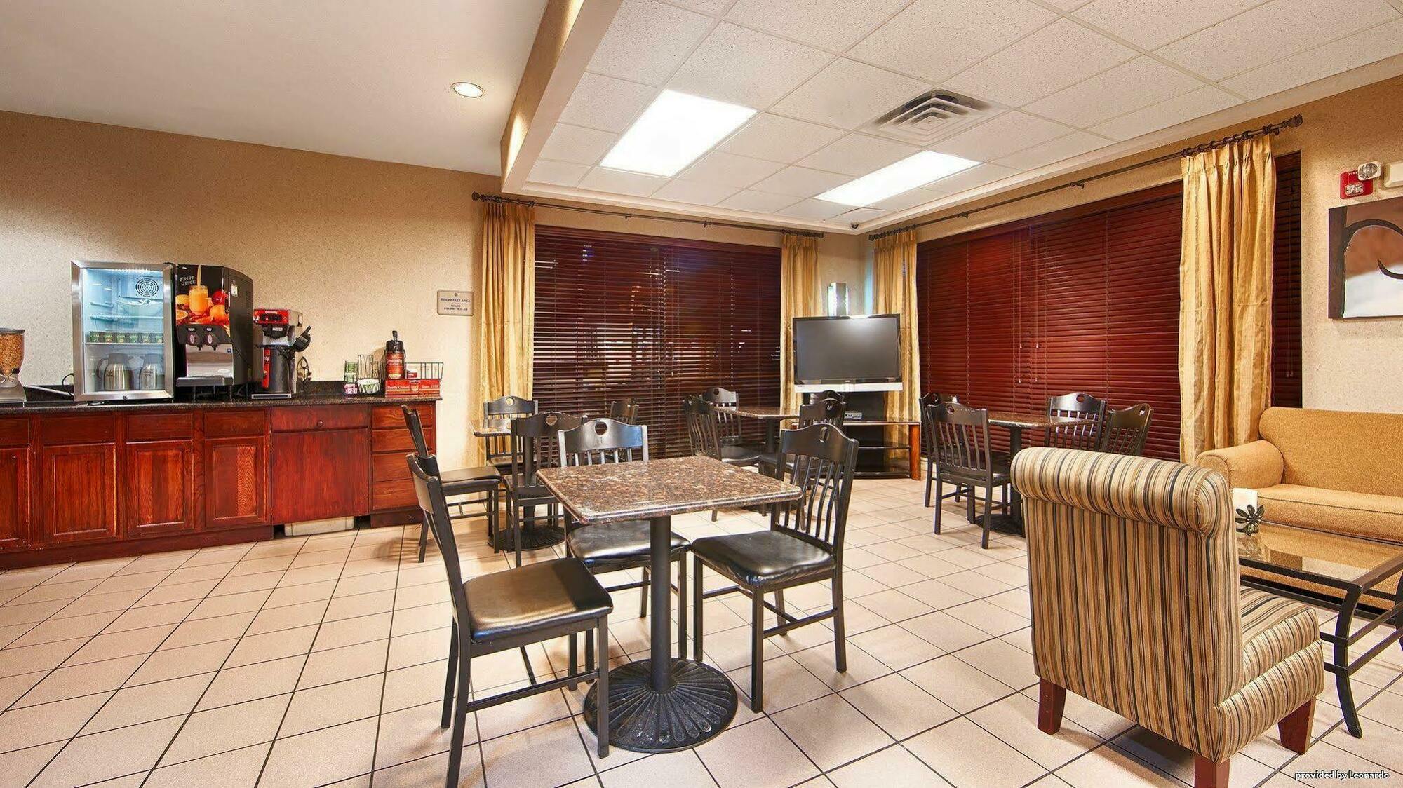 Quality Inn Airport I-240 멤피스 외부 사진